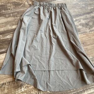 LULULEMON on the fly skirts size 4